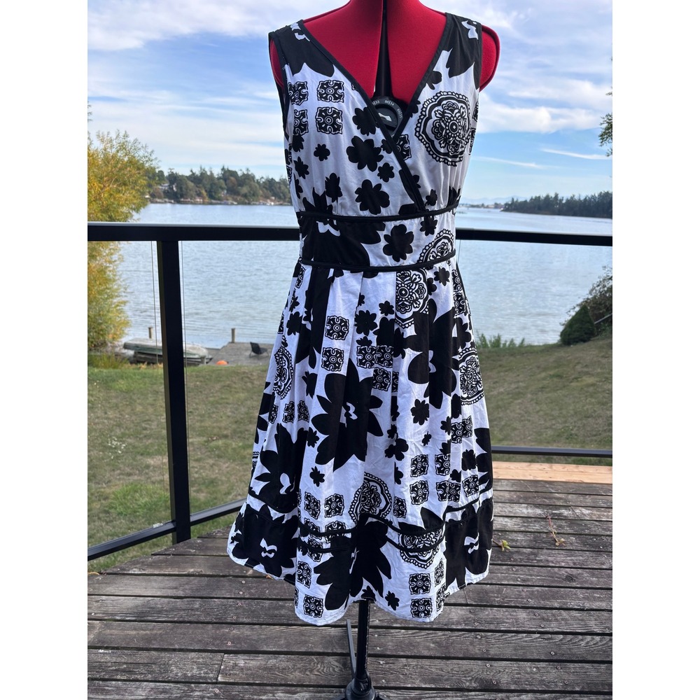 Midtown cotton sun dress women size S black white floral faux wrap tiered